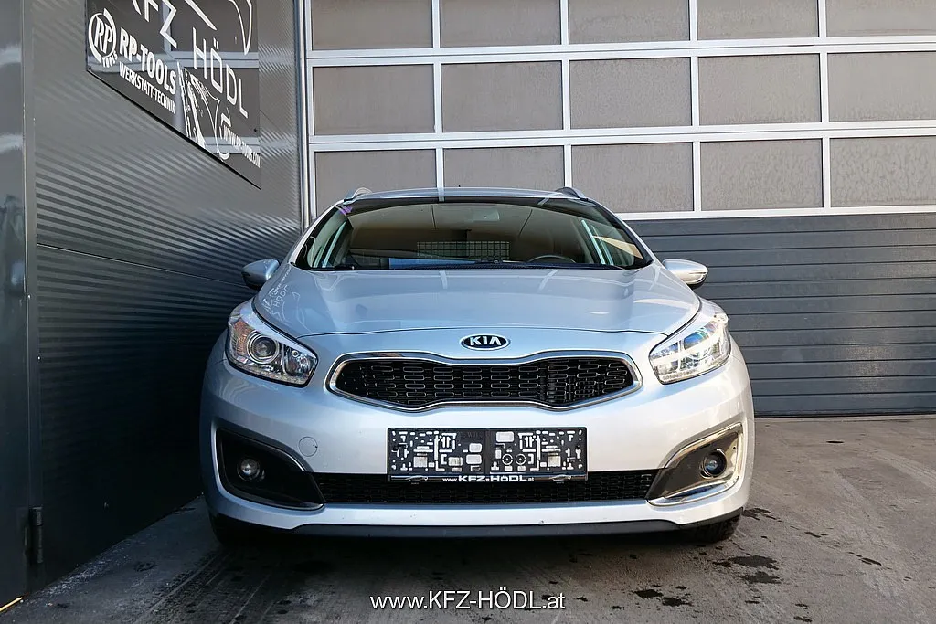 KIA ceed SW 1,6 CRDi SCR ISG Gold DCT Image 3