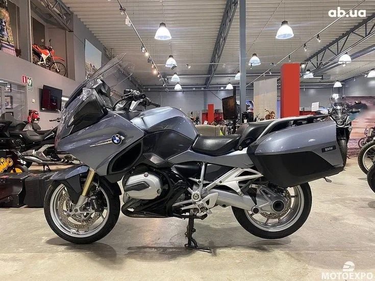 BMW R Image 1