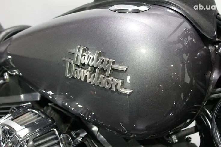 Harley-Davidson FXDB Image 2